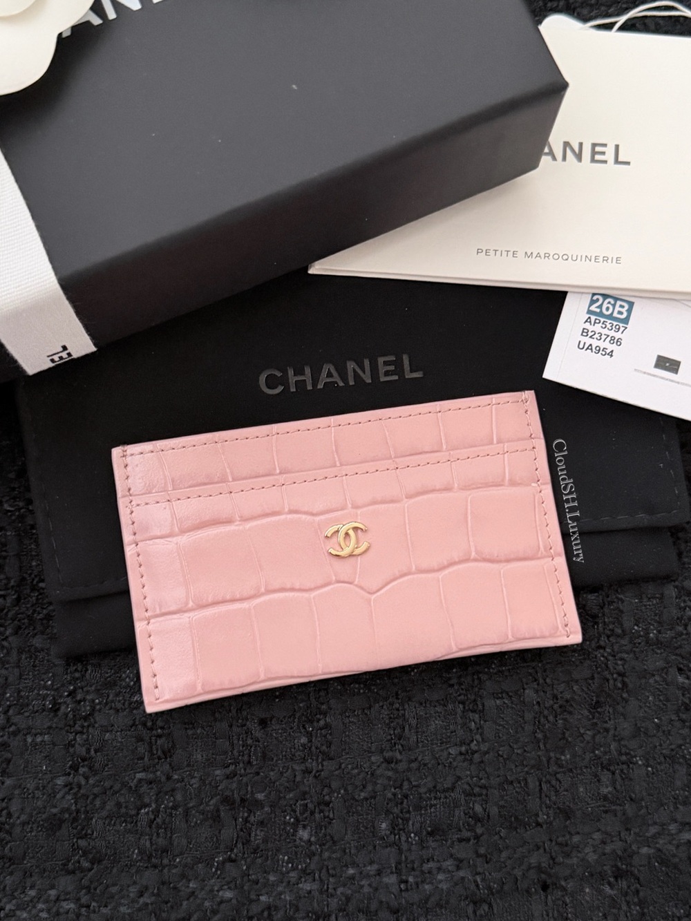 Auth BNIB Chanel Pink Croc Embossed CC Logo Flat Card Holder w/ Gold Hardware